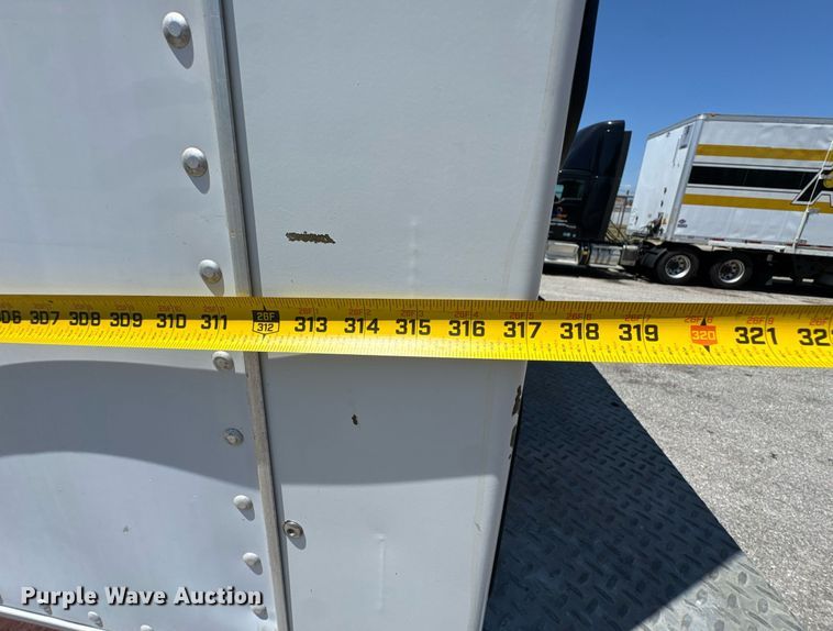 image for item DU9426 2013 Kenworth T370 box truck