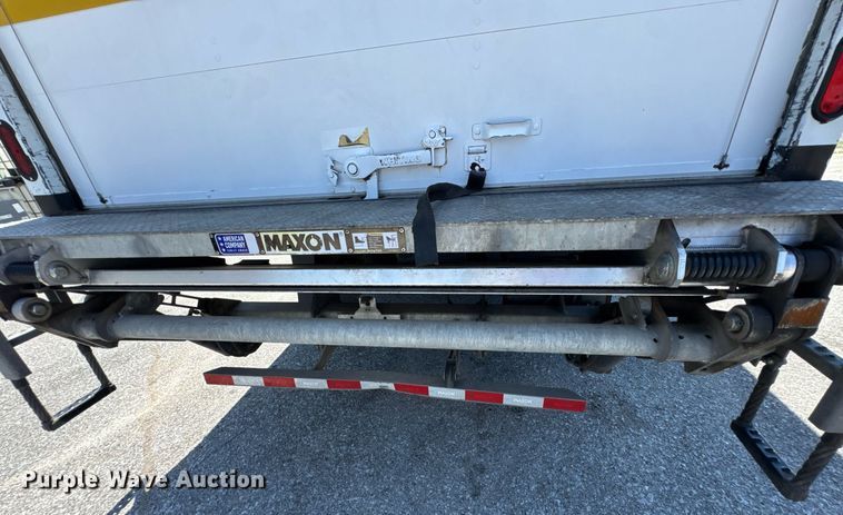 image for item DU9426 2013 Kenworth T370 box truck