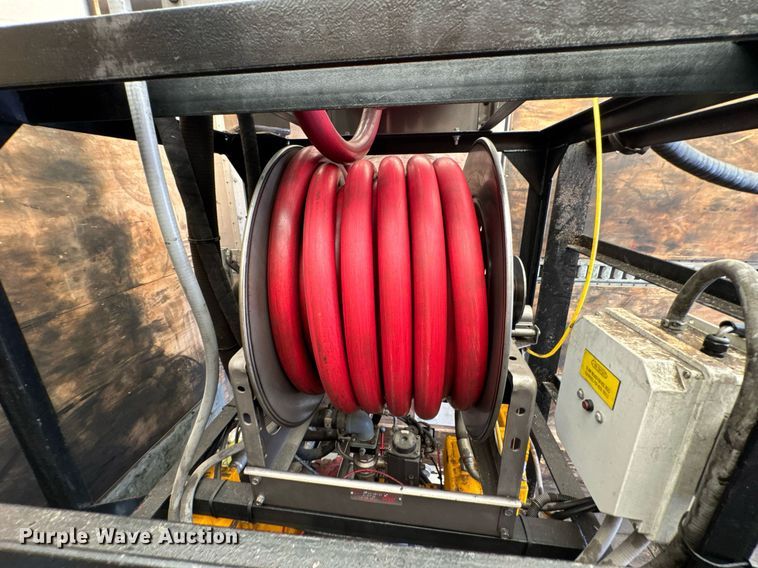 image for item DU9426 2013 Kenworth T370 box truck