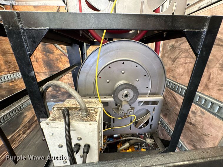 image for item DU9426 2013 Kenworth T370 box truck