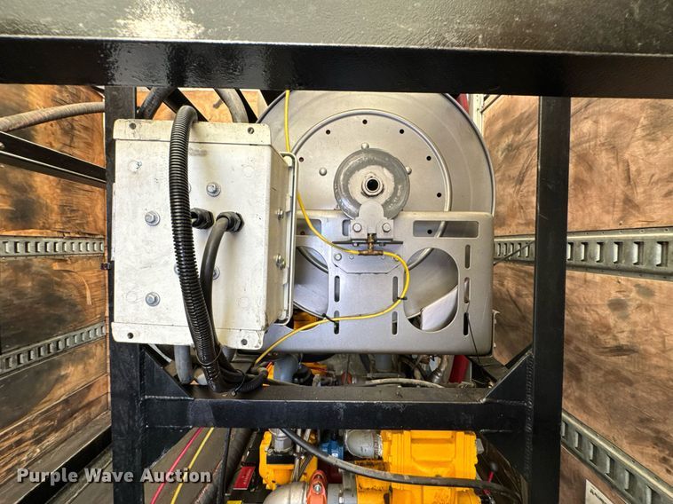 image for item DU9426 2013 Kenworth T370 box truck