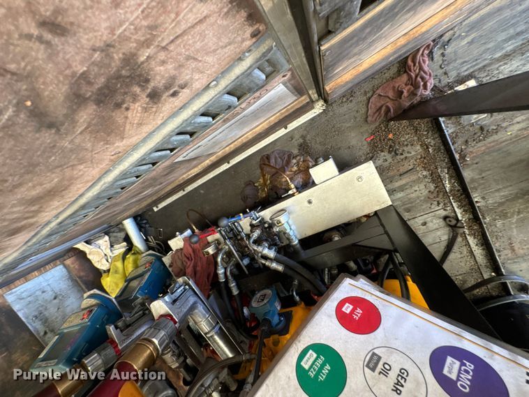 image for item DU9426 2013 Kenworth T370 box truck