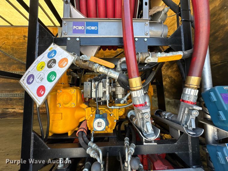 image for item DU9426 2013 Kenworth T370 box truck