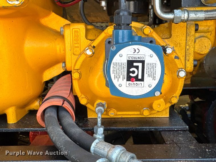 image for item DU9426 2013 Kenworth T370 box truck