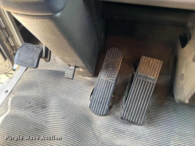 image for item DU9426 2013 Kenworth T370 box truck