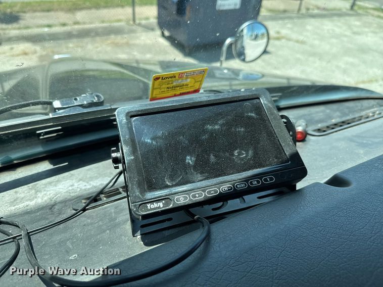 image for item DU9426 2013 Kenworth T370 box truck