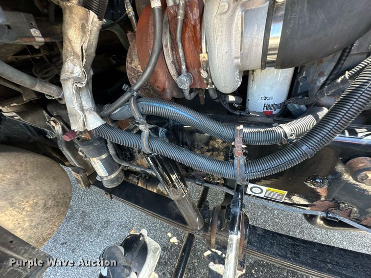 image for item DU9426 2013 Kenworth T370 box truck