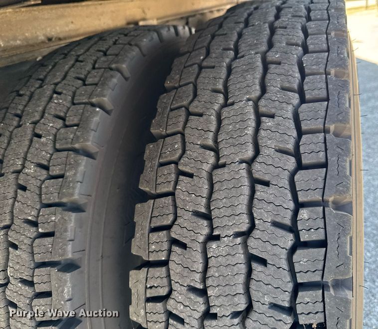 image for item DU9426 2013 Kenworth T370 box truck