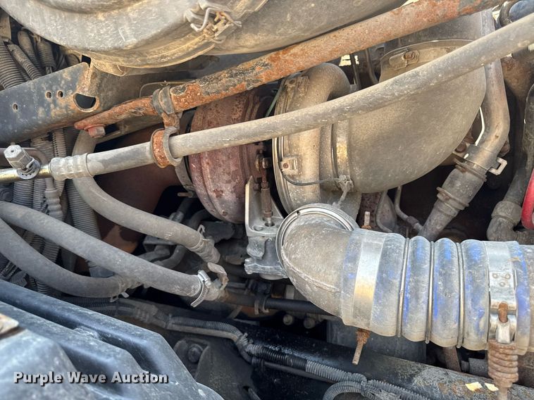 image for item DV2735 2006 Freightliner Columbia semi truck