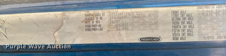 image for item DV2735 2006 Freightliner Columbia semi truck