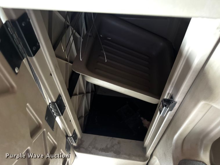 image for item DW3381 2007 International 9900ix Semi Truck