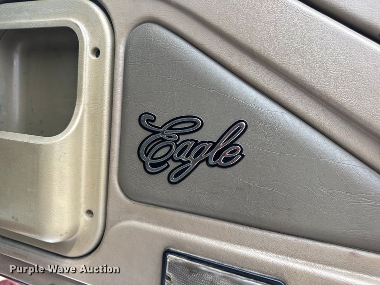 image for item DW3381 2007 International 9900ix Semi Truck