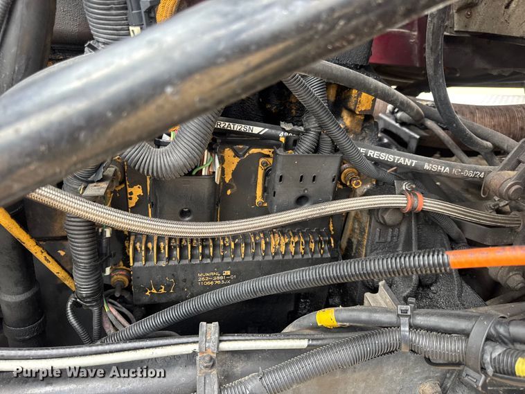 image for item DW3381 2007 International 9900ix Semi Truck