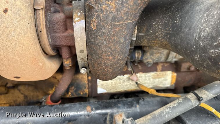 image for item DW3381 2007 International 9900ix Semi Truck