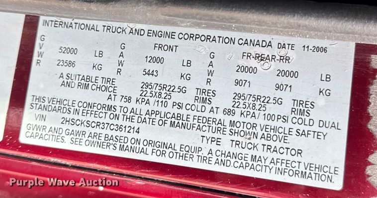 image for item DW3381 2007 International 9900ix Semi Truck