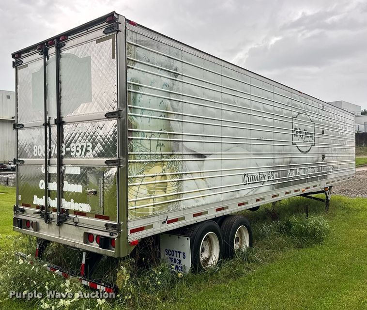 image for item DW3386 1999 Utility  VS2R refrigerated van trailer