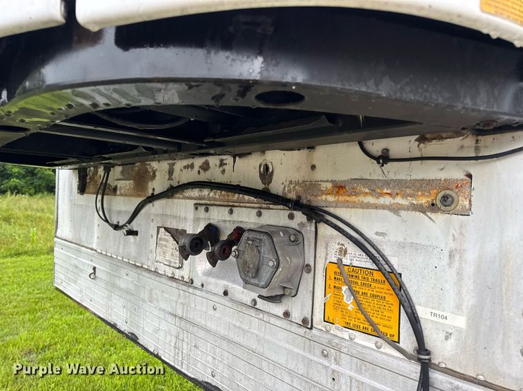 image for item DW3386 1999 Utility  VS2R refrigerated van trailer