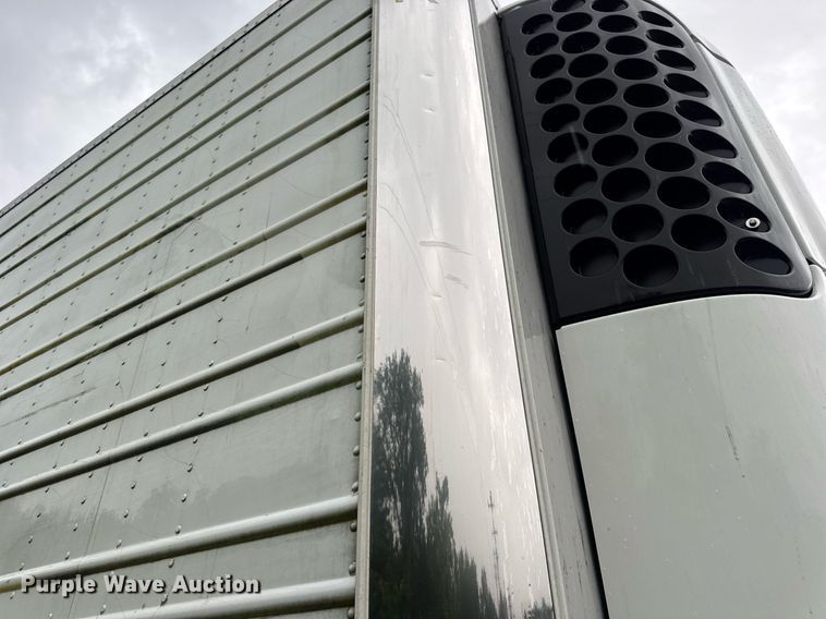 image for item DW3386 1999 Utility  VS2R refrigerated van trailer