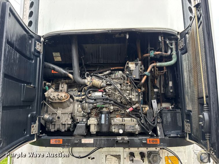 image for item DW3386 1999 Utility  VS2R refrigerated van trailer