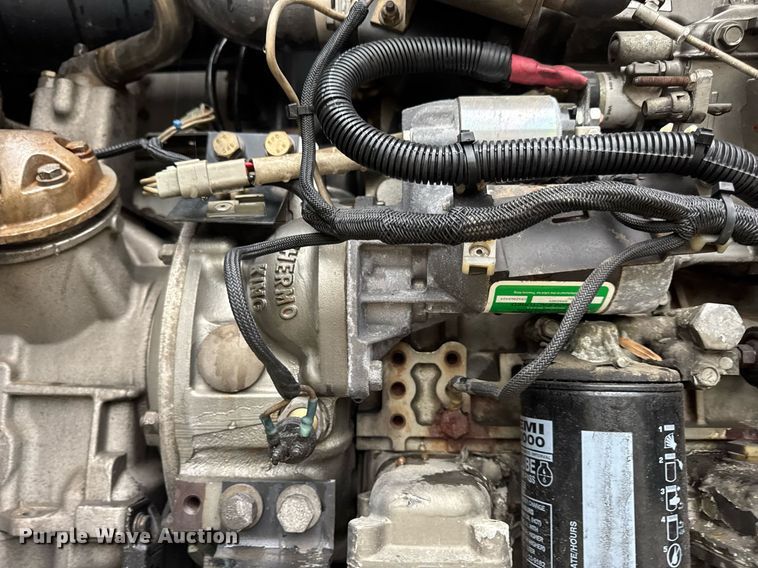 image for item DW3386 1999 Utility  VS2R refrigerated van trailer