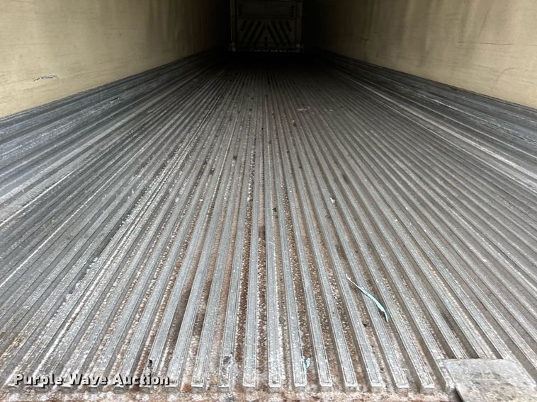 image for item DW3386 1999 Utility  VS2R refrigerated van trailer