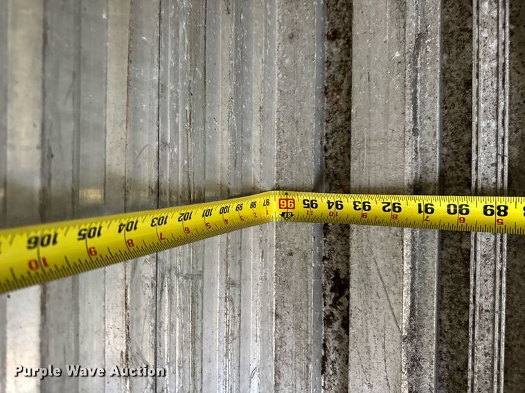 image for item DW3386 1999 Utility  VS2R refrigerated van trailer