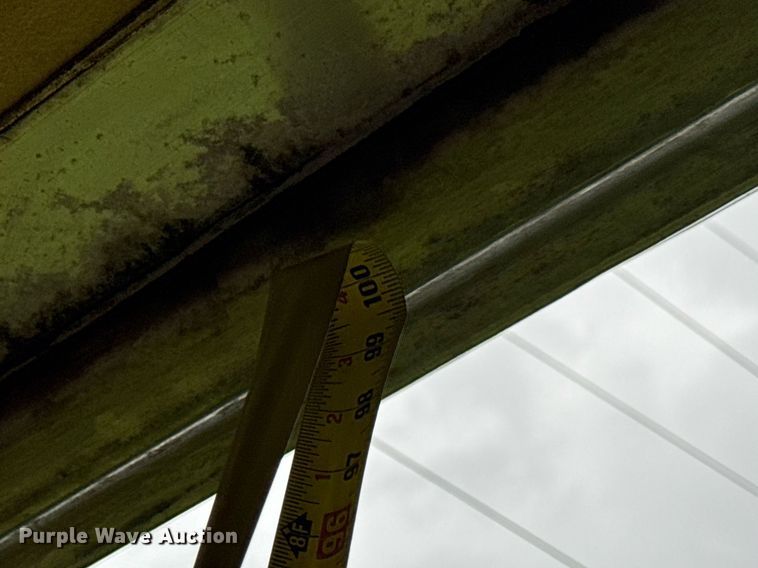 image for item DW3386 1999 Utility  VS2R refrigerated van trailer