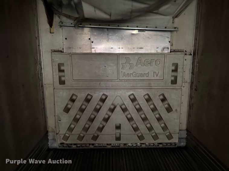 image for item DW3386 1999 Utility  VS2R refrigerated van trailer