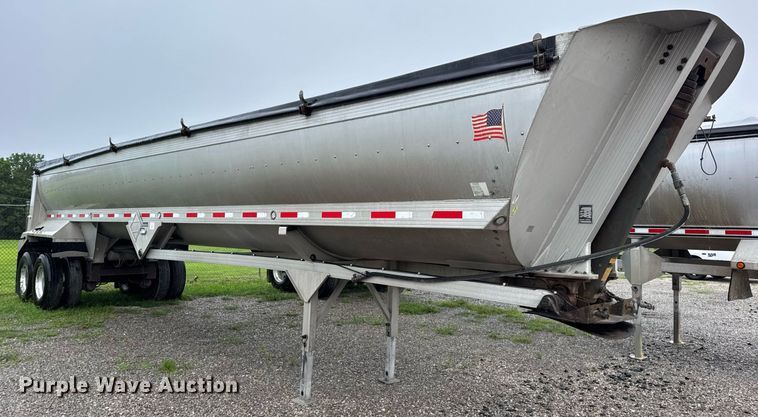image for item DW3420 2013 Travis end dump trailer