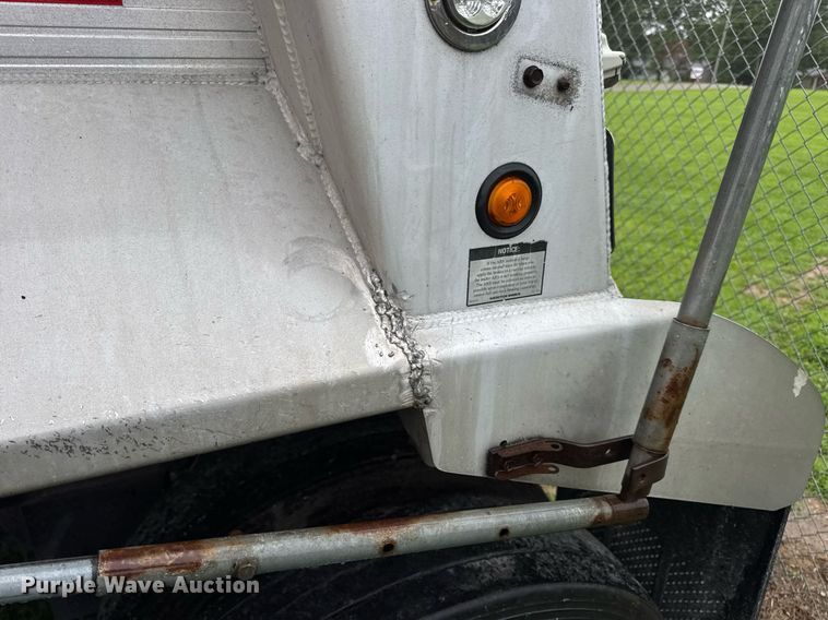 image for item DW3420 2013 Travis end dump trailer