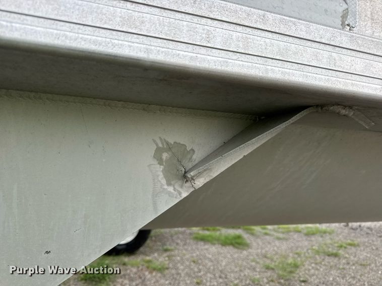 image for item DW3420 2013 Travis end dump trailer