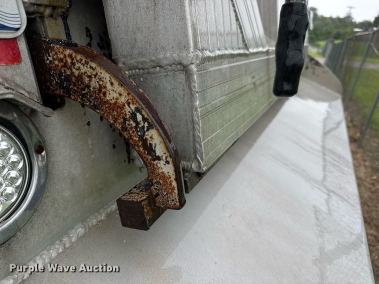 image for item DW3420 2013 Travis end dump trailer