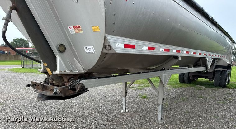 image for item DW3420 2013 Travis end dump trailer