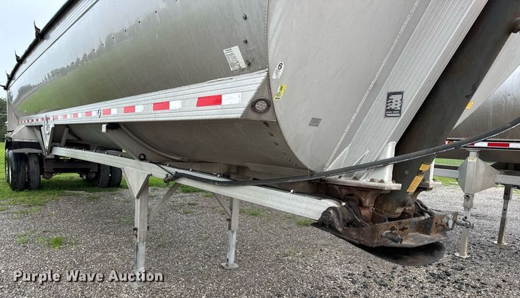 image for item DW3420 2013 Travis end dump trailer
