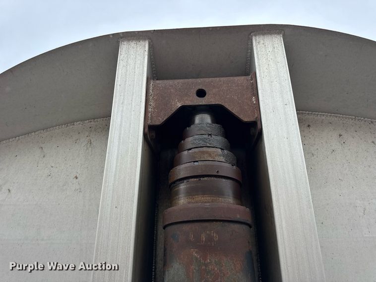 image for item DW3420 2013 Travis end dump trailer