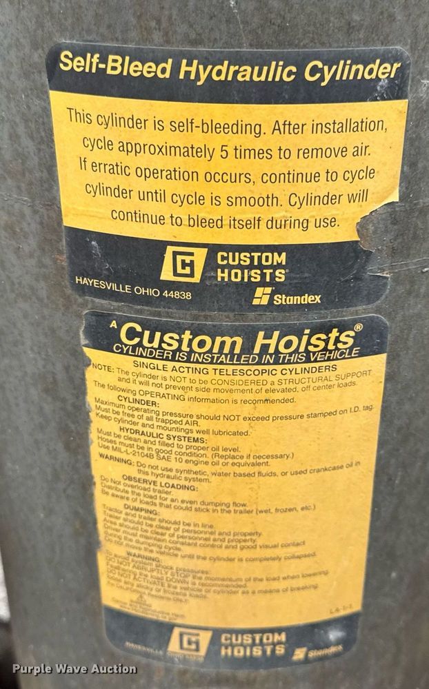 image for item DW3420 2013 Travis end dump trailer