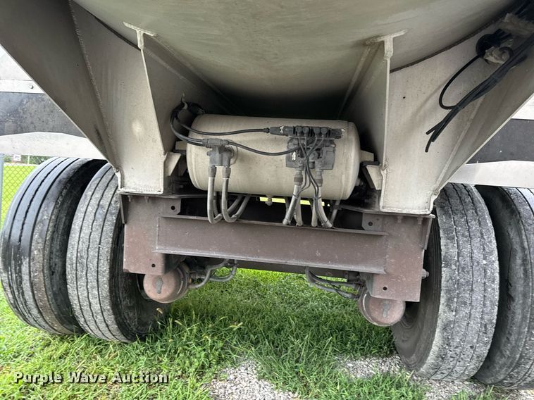 image for item DW3420 2013 Travis end dump trailer