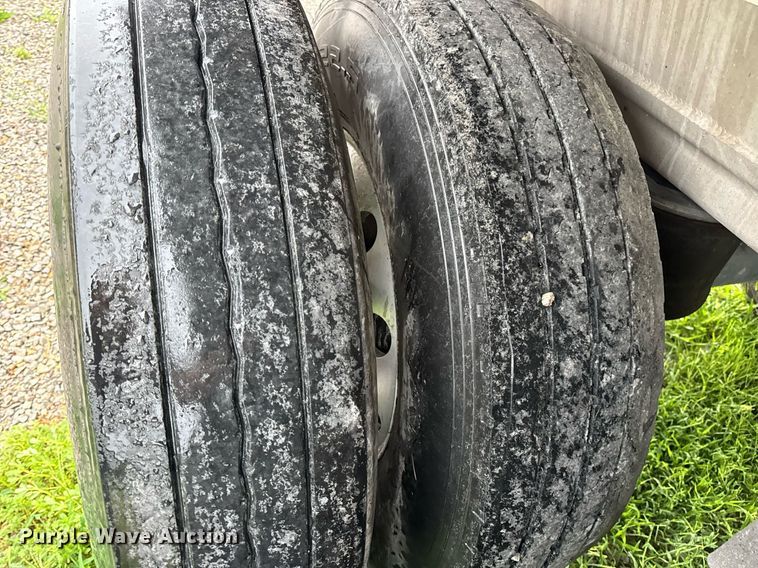 image for item DW3420 2013 Travis end dump trailer