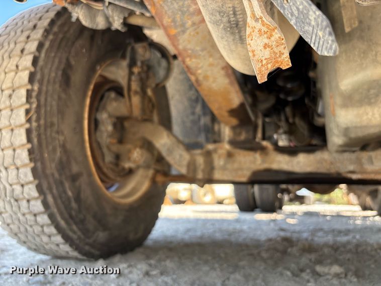 image for item DW7104 2006 Freightliner Columbia semi truck