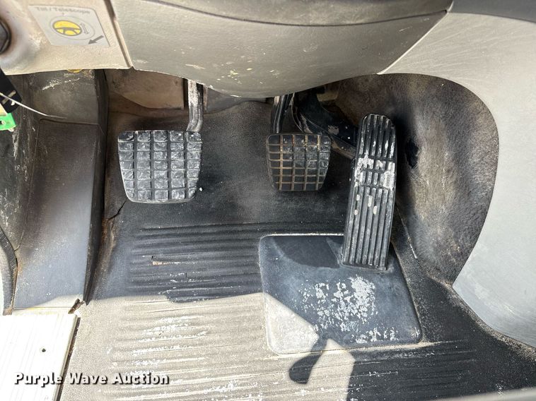 image for item DW7194 2007 Freightliner semi truck