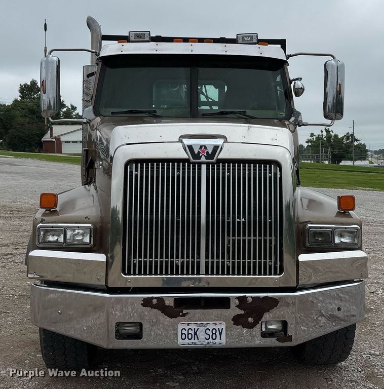 image for item DW7210 2007 Western Star 4900  log lader truck with 2007 Rosa log pup trailer