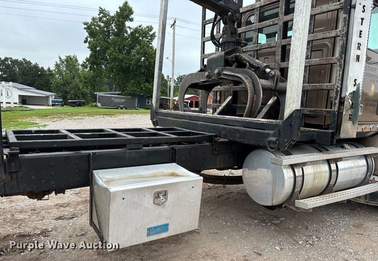 image for item DW7210 2007 Western Star 4900  log lader truck with 2007 Rosa log pup trailer