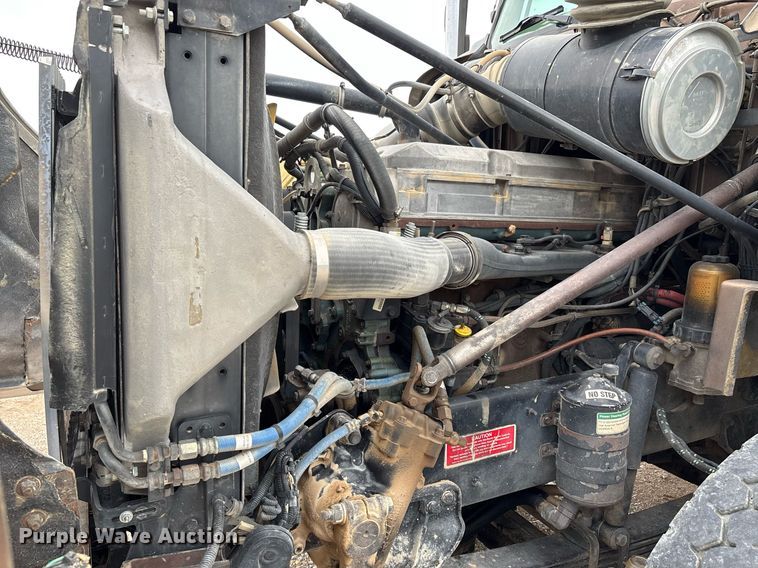 image for item DW7210 2007 Western Star 4900  log lader truck with 2007 Rosa log pup trailer