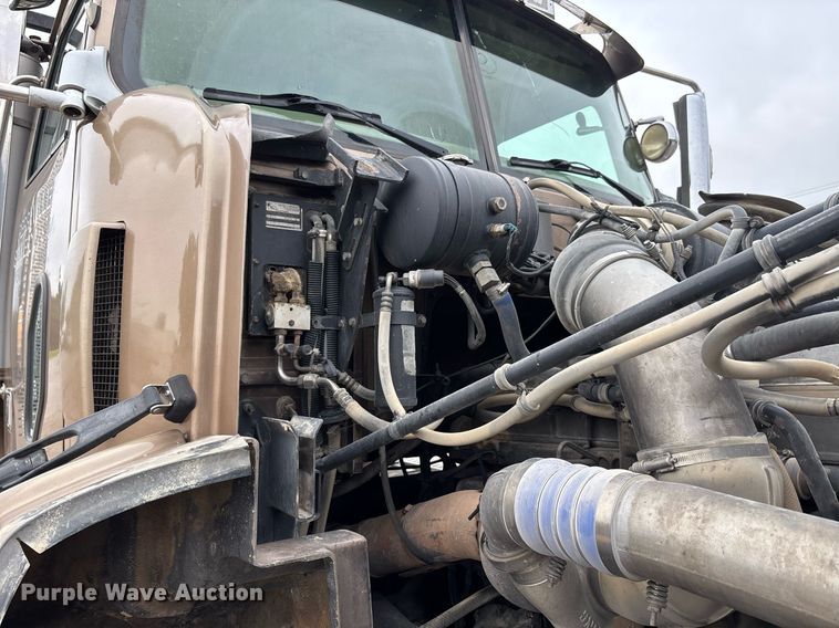 image for item DW7210 2007 Western Star 4900  log lader truck with 2007 Rosa log pup trailer