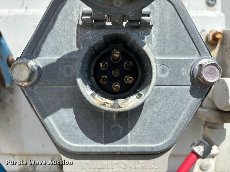 image for item DW7222 2007 Utility Trailers dry van trailer