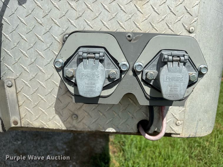 image for item DW7222 2007 Utility Trailers dry van trailer