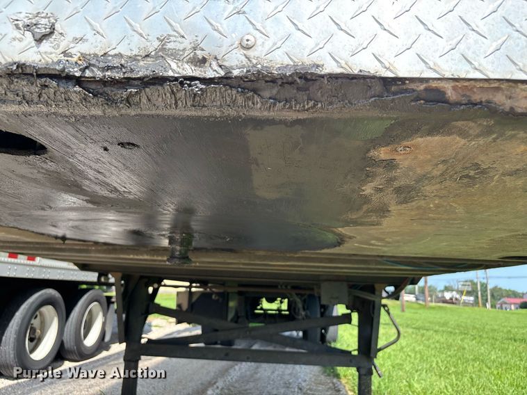 image for item DW7222 2007 Utility Trailers dry van trailer