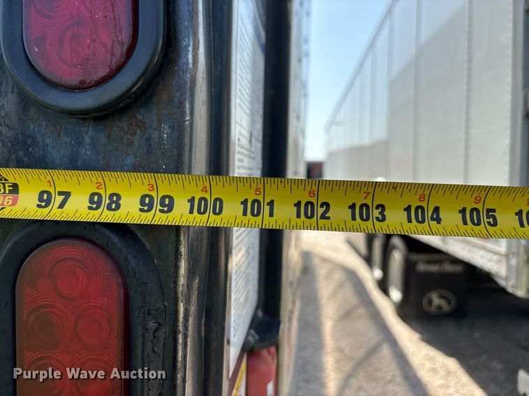 image for item DW7222 2007 Utility Trailers dry van trailer