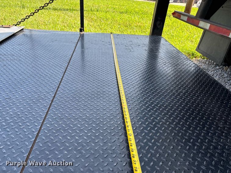 image for item DW7222 2007 Utility Trailers dry van trailer