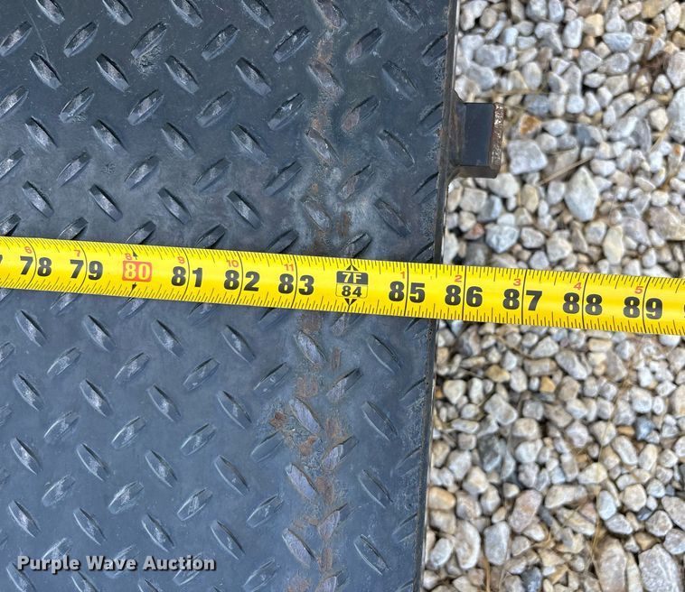 image for item DW7222 2007 Utility Trailers dry van trailer